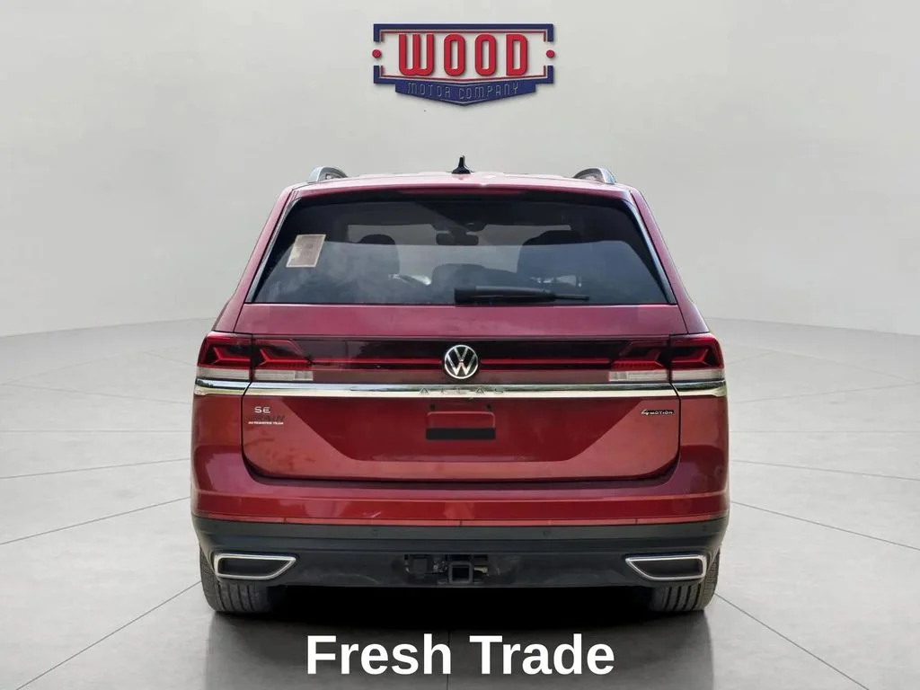 Used 2024 Maroon Volkswagen 2.0T SE w/Technology image 5