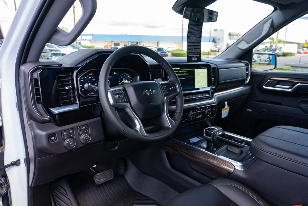 New 2026 Summit White Chevrolet LT Trail Boss image 25