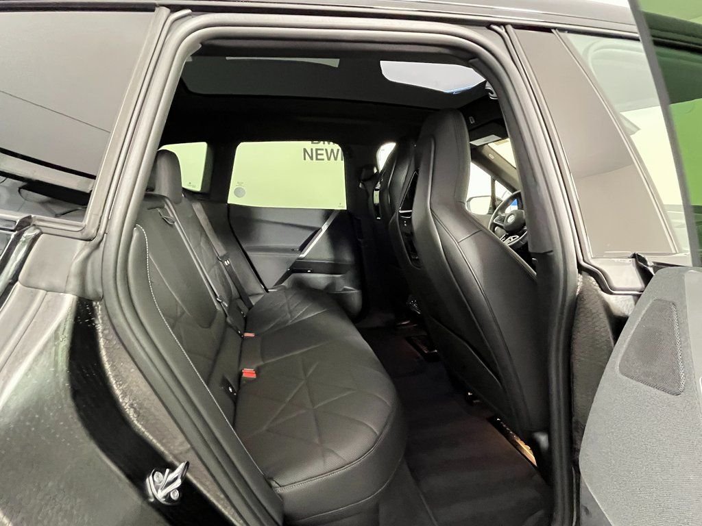 Used 2025 Black BMW xDrive50 image 22