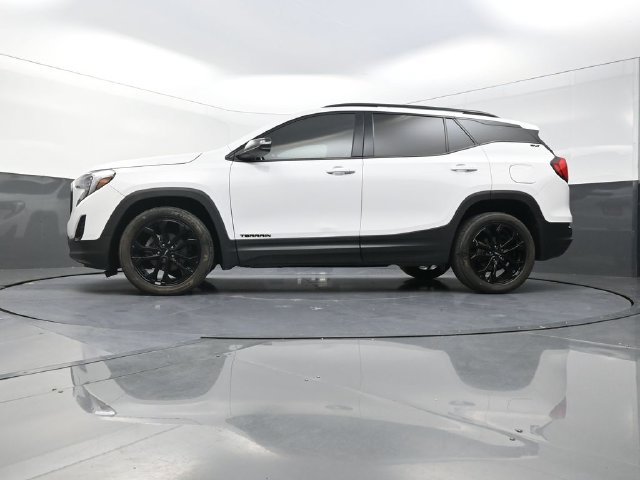 Used 2019 White GMC SLT image 37