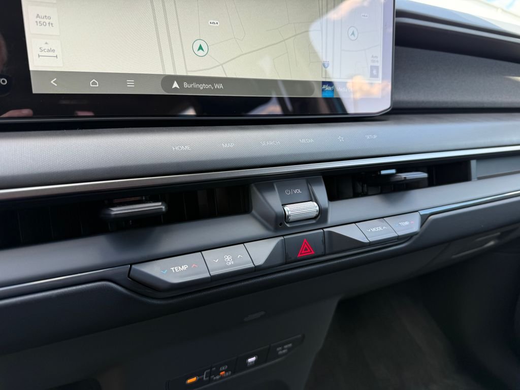 New 2026 Ocean Blue Kia Wind AWD image 30