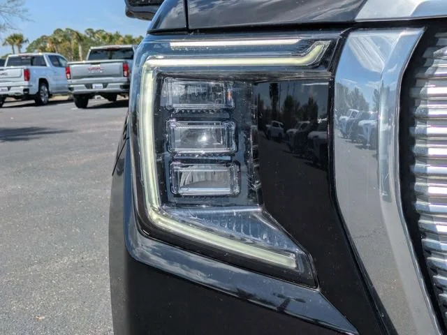 Used 2021 Onyx Black GMC Denali image 11