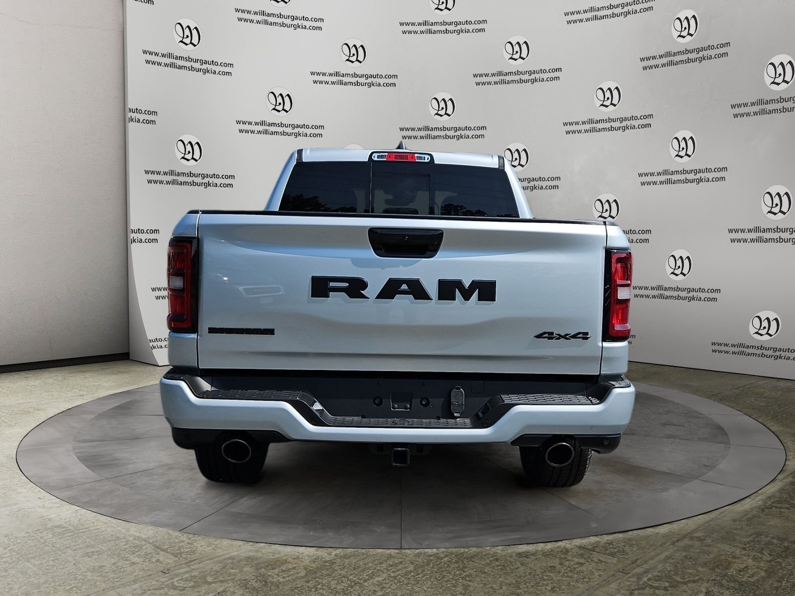 New 2026 Silver Zynith Exterior Paint RAM Big Horn/Lone Star image 4