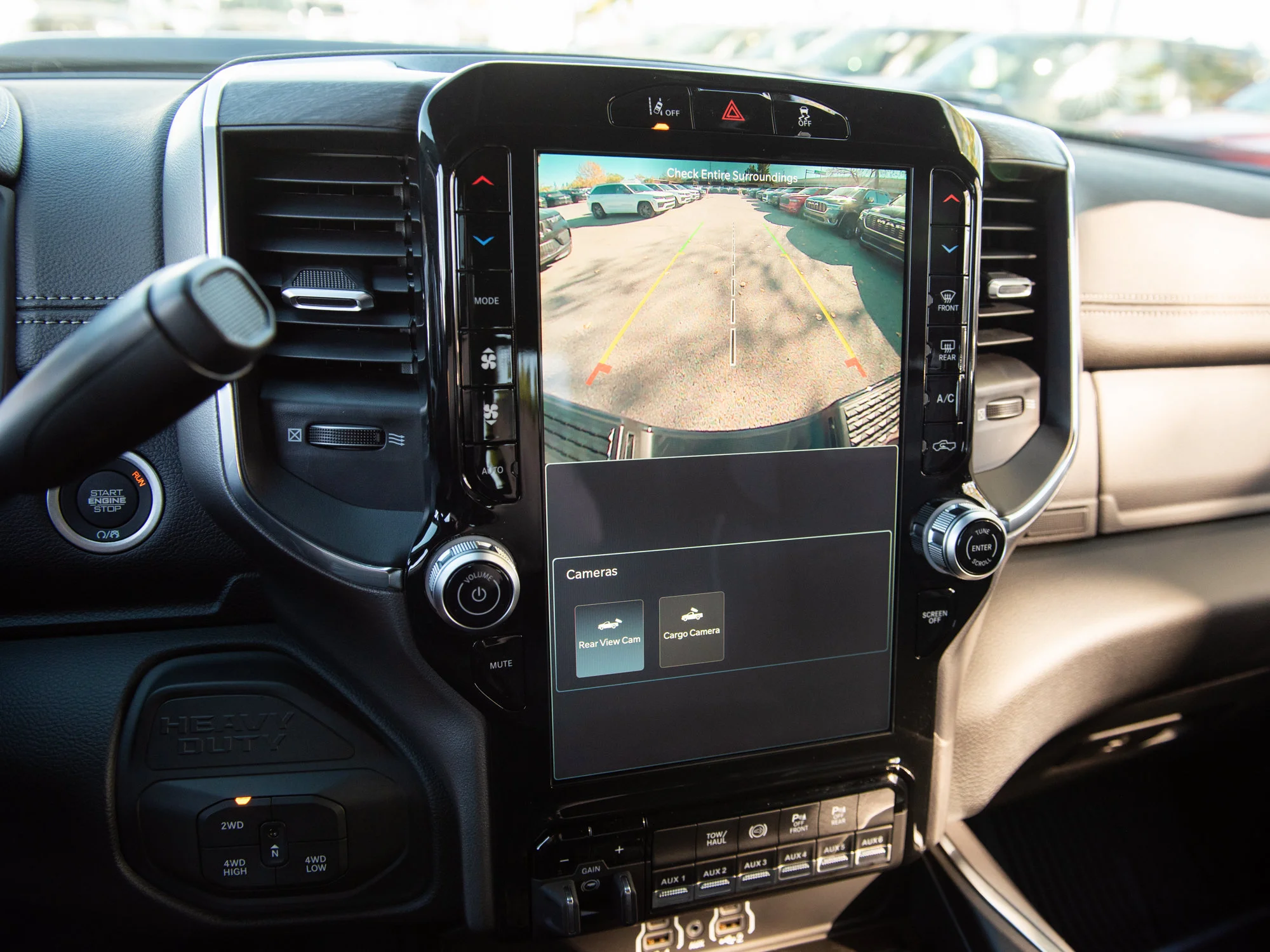 New 2027 Blue RAM Laramie Night* Mega Cab 4x4, Sunroof, Heated Leather, 5th Wheel Prep image 21