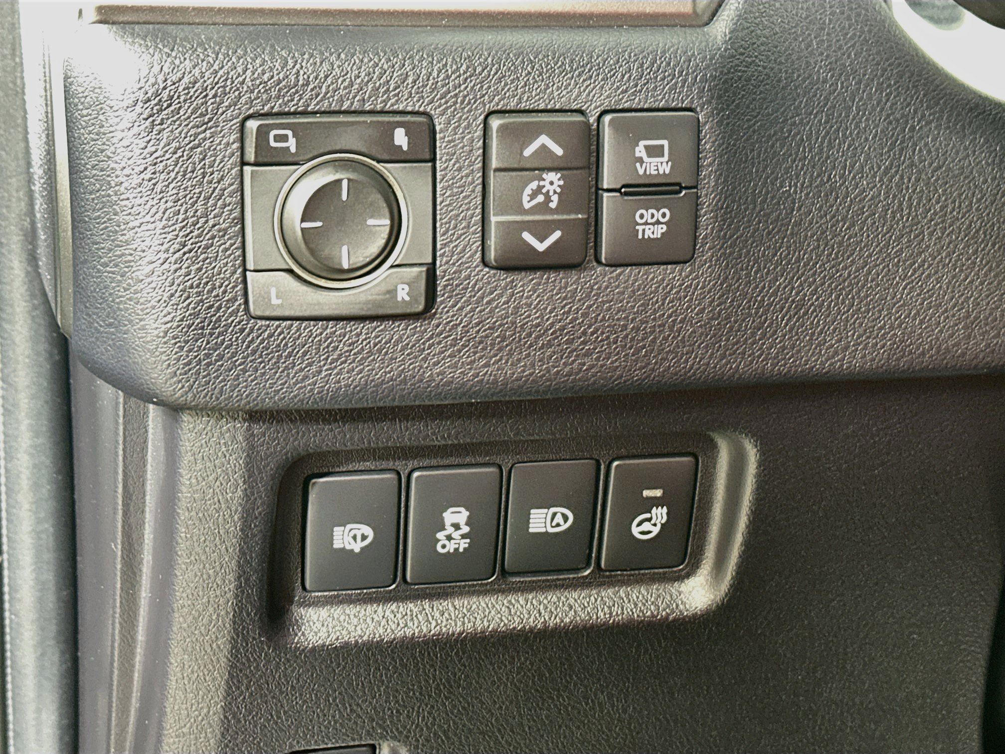 Certified Used 2023 Onyx Black Lexus 460 Luxury image 10