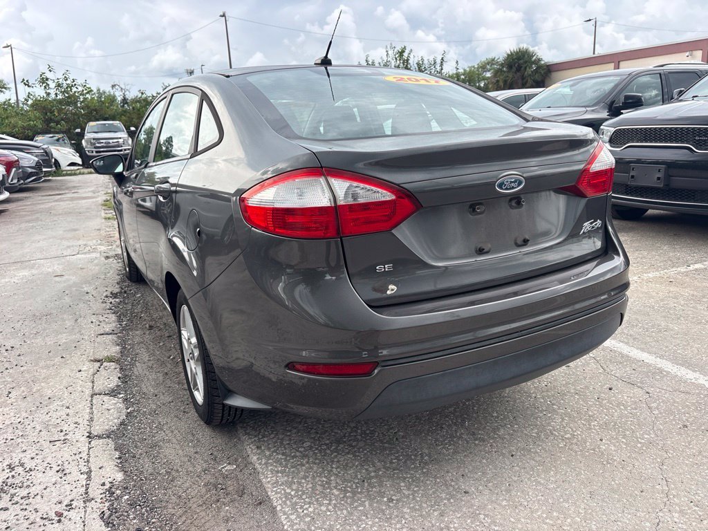 Used 2017 Gray Ford SE image 5