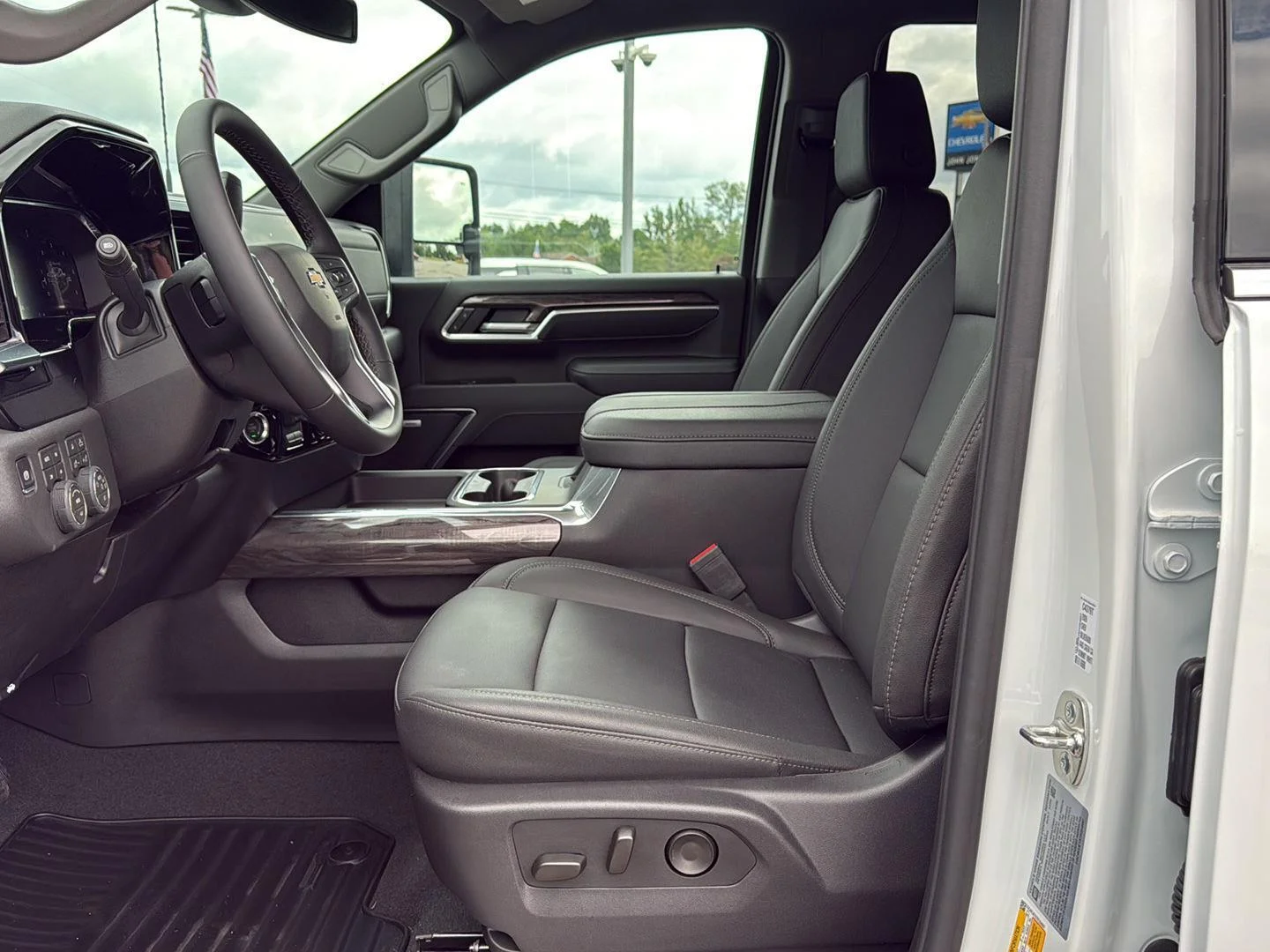 New 2026 Summit White Chevrolet LTZ DRW image 10