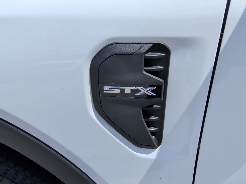New 2026 Oxford White Ford XL image 35