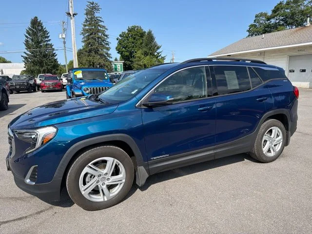 Used 2019 Blue Emerald Metallic GMC SLE image 3