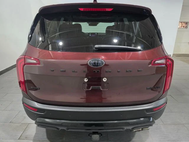 Used 2021 Purple Kia SX image 4