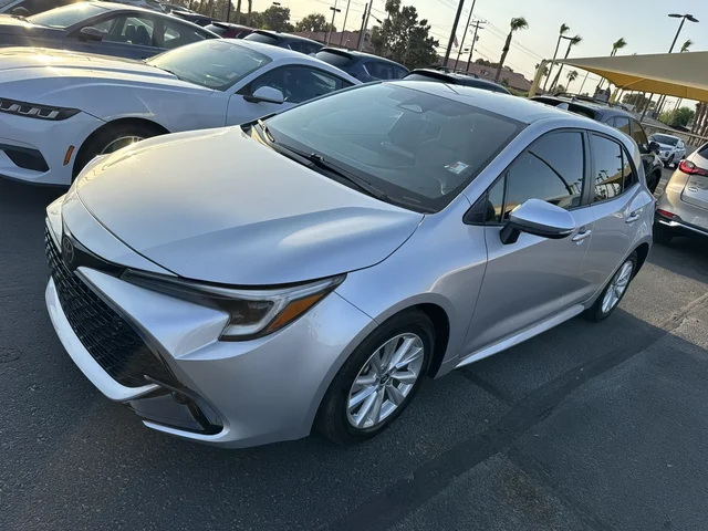 2024 Toyota Corolla Hatchback SE