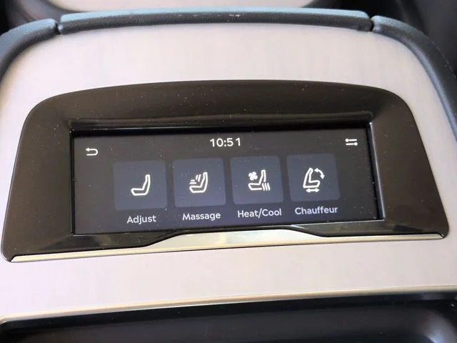 Used 2025 White Lincoln Reserve image 15
