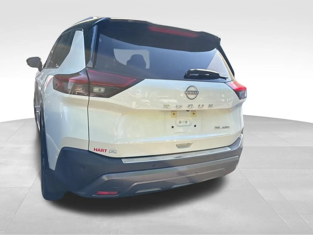 Used 2023 White Nissan SL image 13