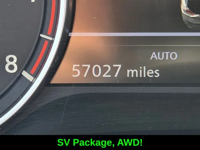 Used 2023 Silver Nissan SV image 31