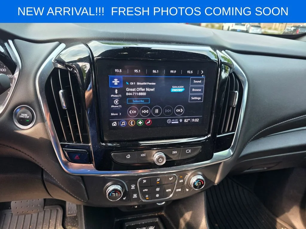 Used 2023 Summit White Chevrolet LT Cloth image 10