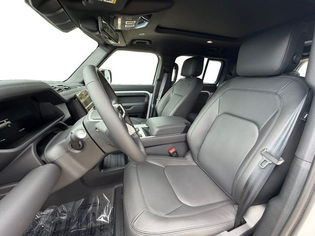 New 2026 Fuji White Land Rover X-Dynamic SE image 10