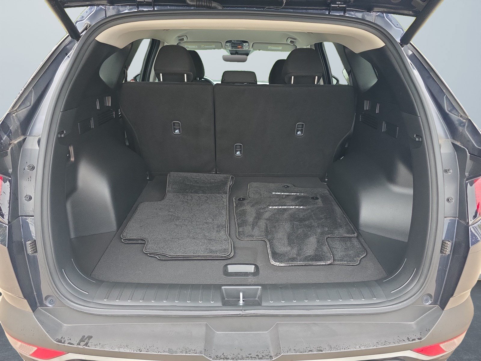 Certified Used 2024 Deep Sea Hyundai SEL image 14