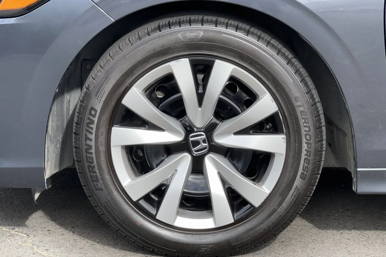 Used 2023 Meteorite Gray Metallic Honda LX image 25