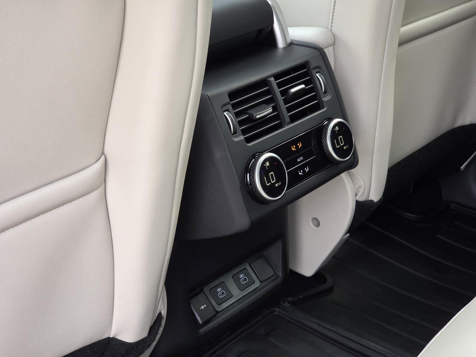 New 2026 Fuji White Land Rover S image 41