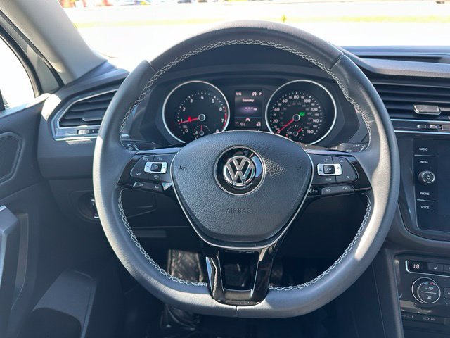 Used 2021 White Volkswagen 2.0T SE image 30