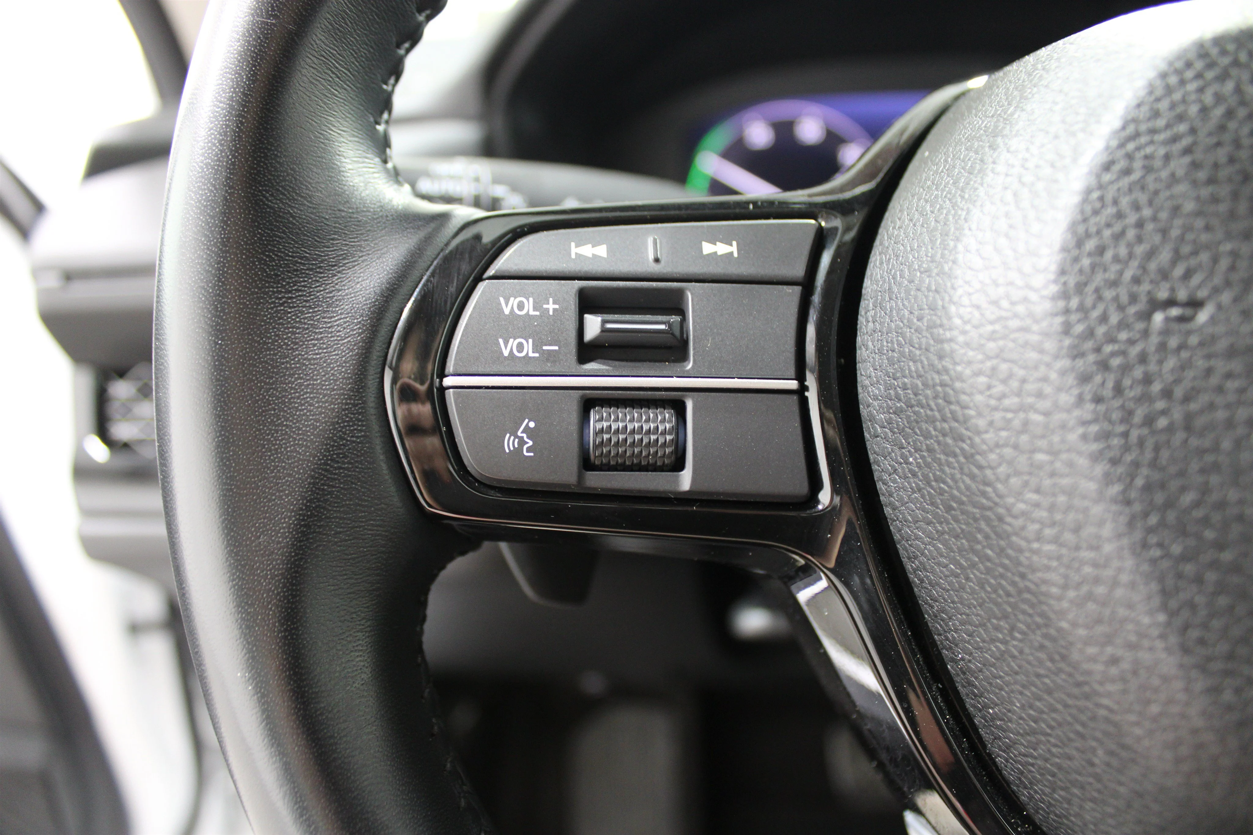 2023 Honda Accord Hybrid Touring - Photo 10
