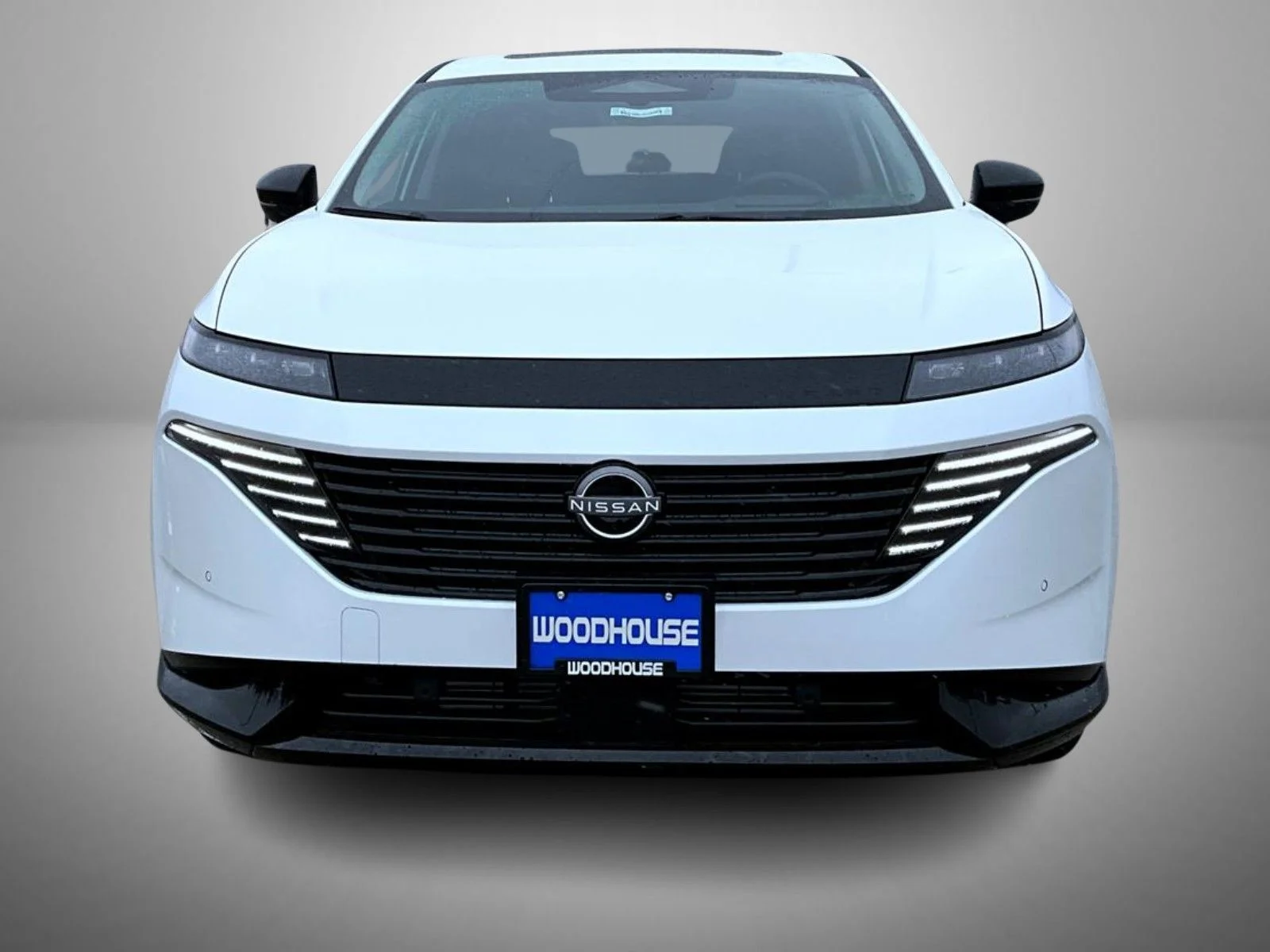 New 2026 White Nissan Platinum image 2