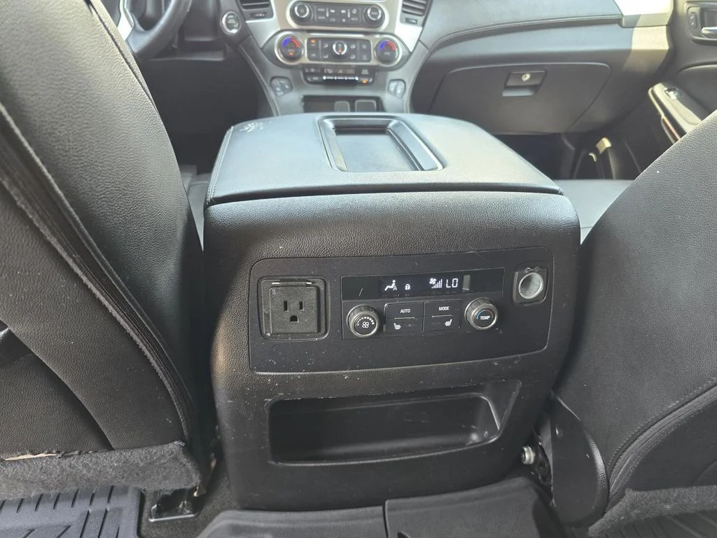 Used 2018 TUNGSTEN METALLIC Chevrolet LT image 12