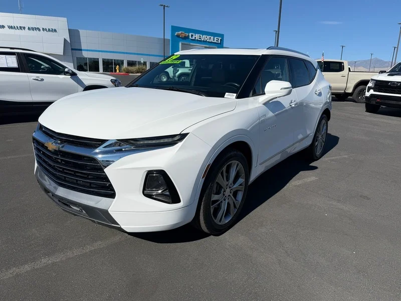 Used 2019 SUMMIT WHITE Chevrolet Premier image 7