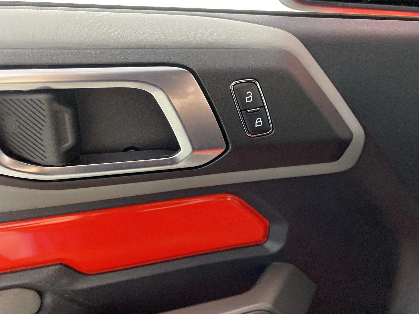 Used 2023 Race Red Ford Badlands Advanced image 14