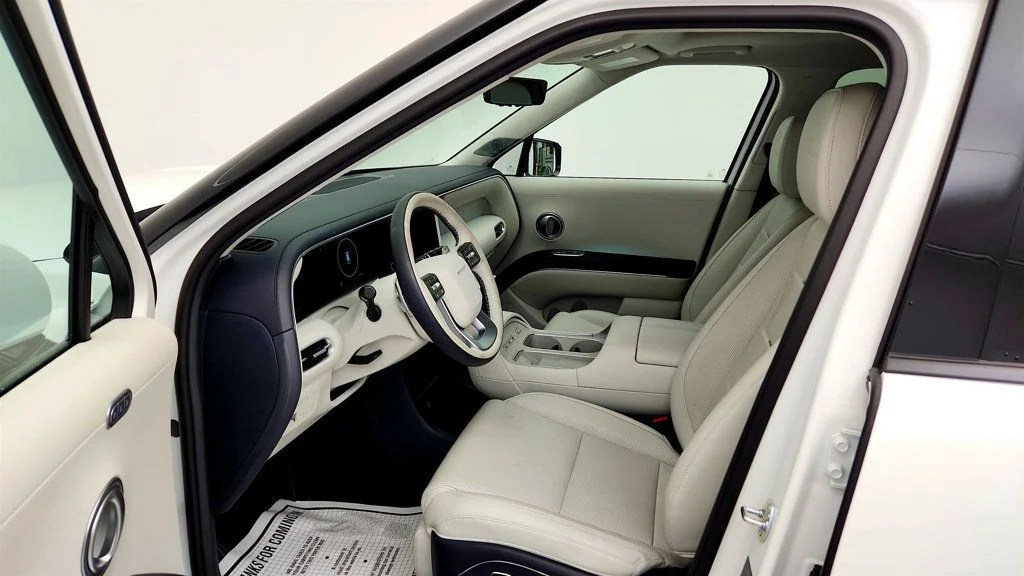 Used 2026 Creamy White Pearl Hyundai Calligraphy FWD image 21