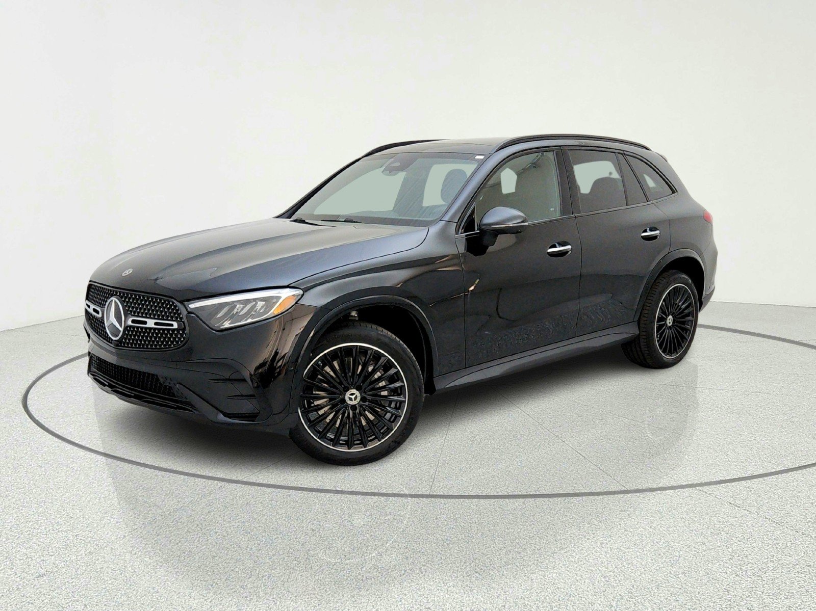 2026 Mercedes-Benz GLC GLC 300's photo