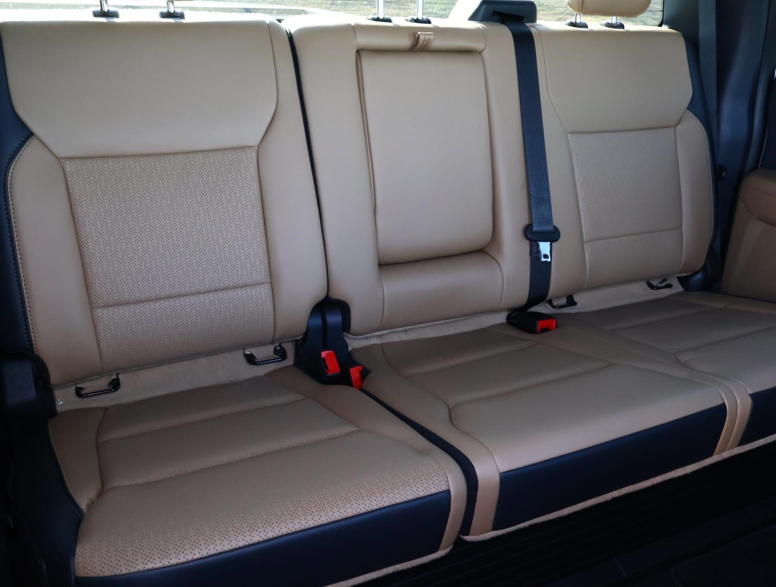 Used 2026 Blue Ford Lariat image 19