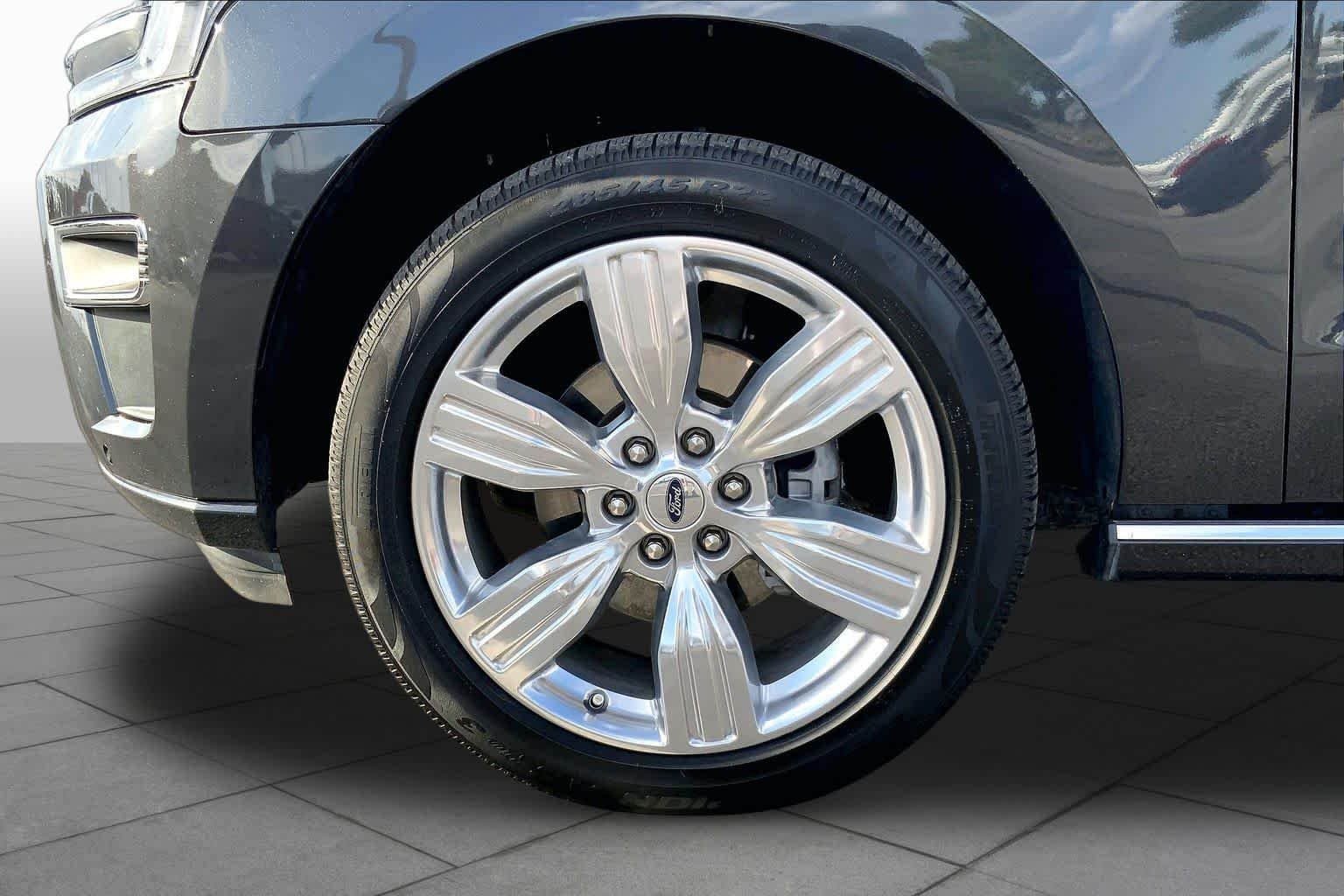 Used 2023 Dark Matter Metallic Ford Platinum image 11