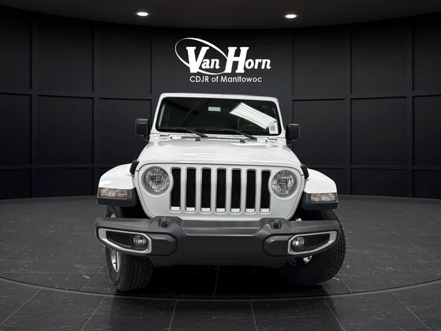 Used 2022 Bright White Clearcoat Jeep Unlimited Sahara image 8