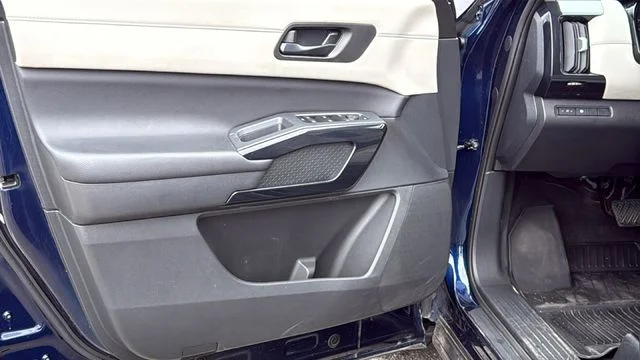 2024 Nissan Pathfinder SV - Photo 23