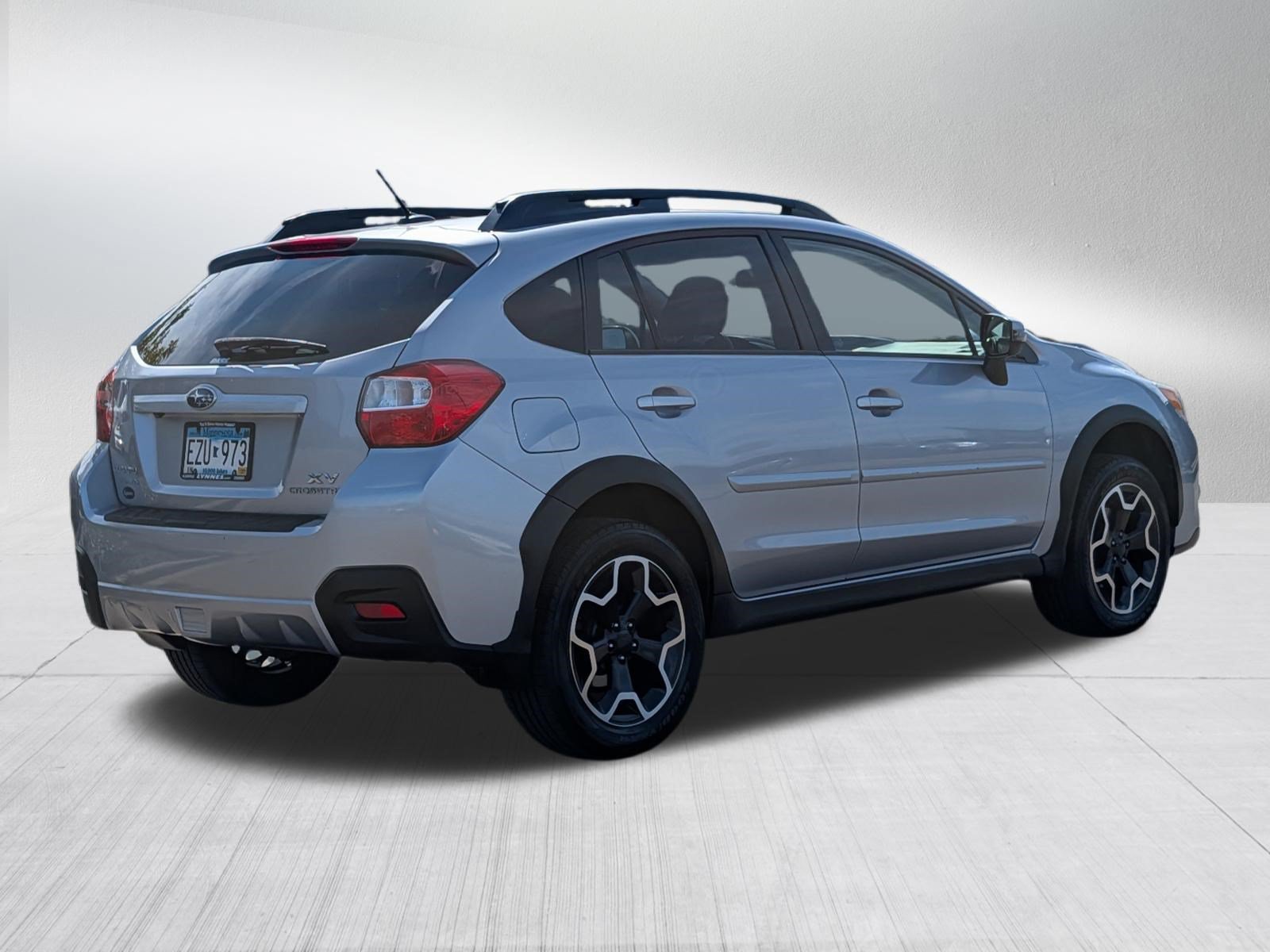 Used 2015 Ice Silver Metallic Subaru Limited image 5