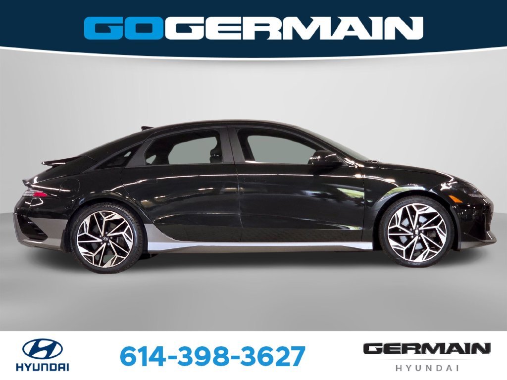 Used 2023 Green Hyundai SEL image 7