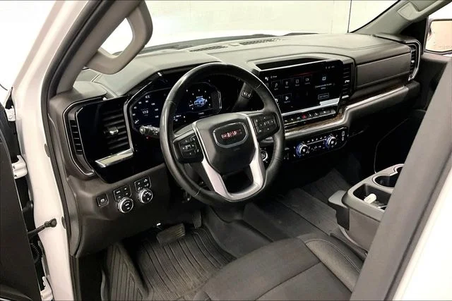 Used 2024 Summit White GMC SLE image 16