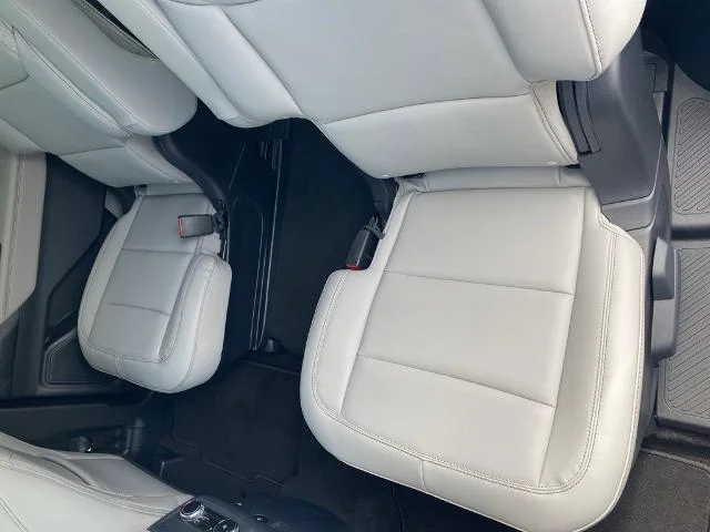 New 2026 Space White Metallic Ford Active image 35