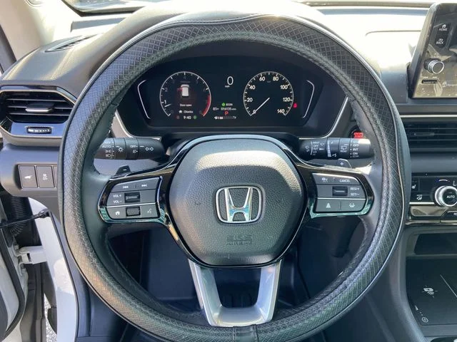 Used 2025 Black Honda Touring image 19