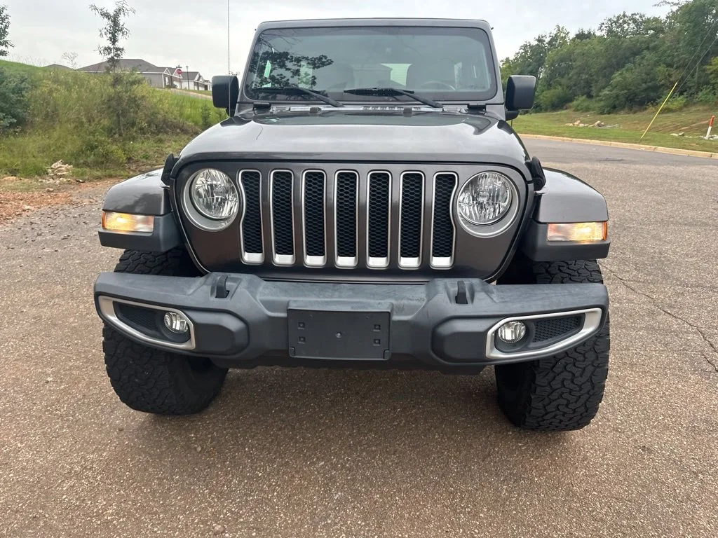 Used 2018 Gray Jeep Unlimited Sahara image 5