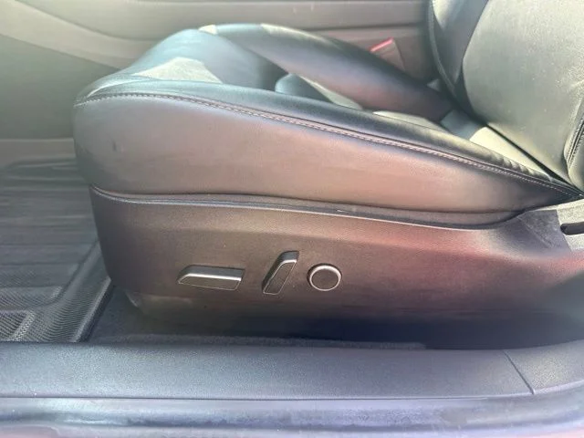 Used 2021  Tesla Performance image 10