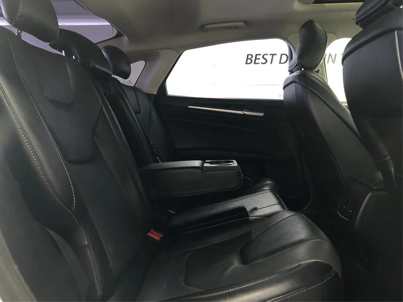 Used 2018 Oxford White Ford Titanium image 10