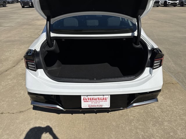 Used 2025 Serenity White Hyundai SEL image 10