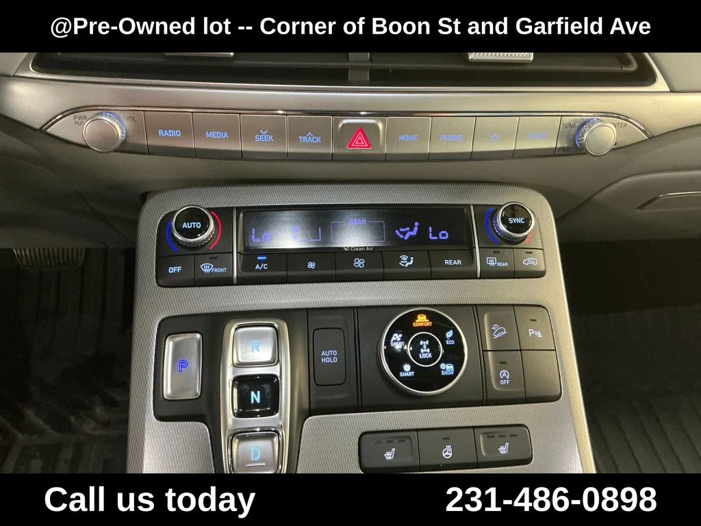 Used 2020 Black Hyundai SEL image 19