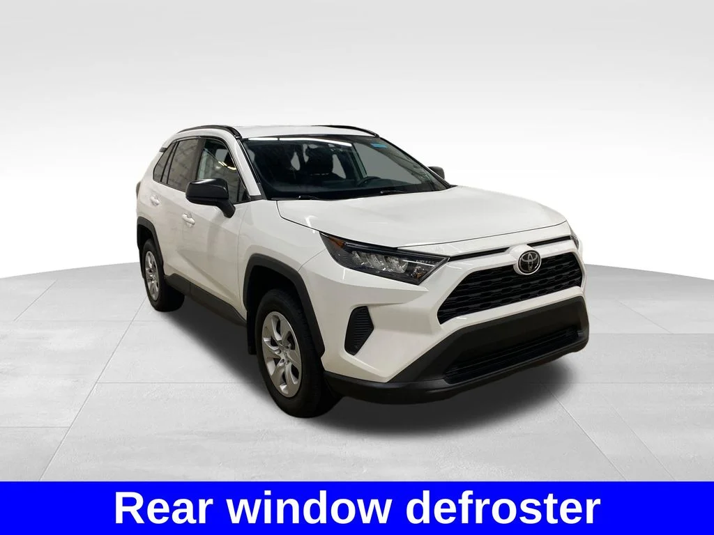 Used 2019 White Toyota LE image 5