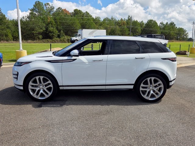 Used 2020  Land Rover R-Dynamic SE image 4