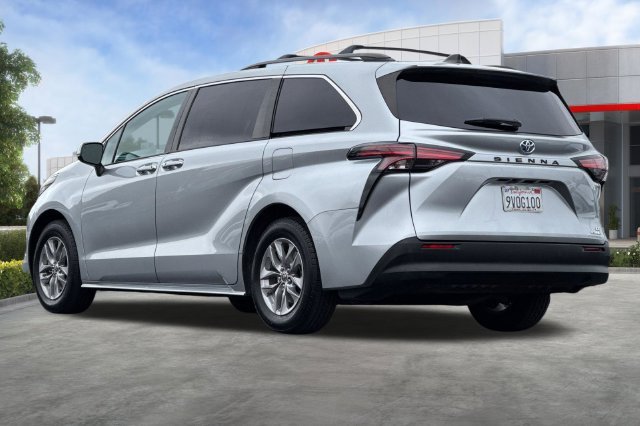 Certified Used 2022 Silver Toyota LE image 7