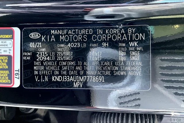 Used 2021 Black Kia EX image 16