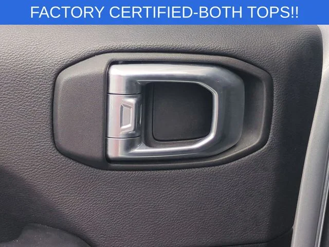 Used 2024 Silver Jeep Sahara 4xe image 27
